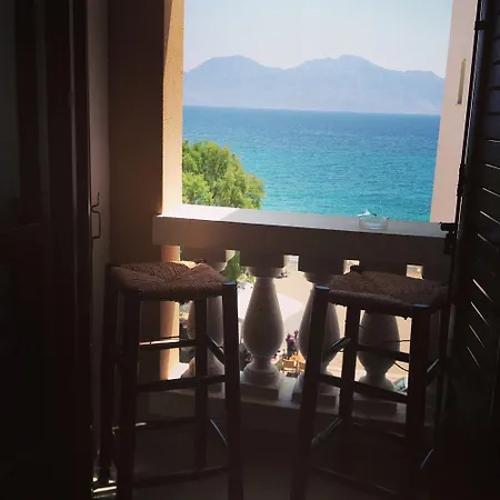 Palazzo Arhontiko 公寓式酒店 3*
