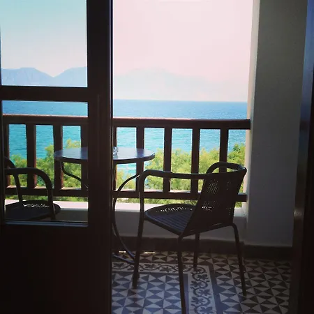 Palazzo Arhontiko 公寓式酒店 3*
